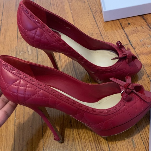 Shoes - Picture 5 of 5